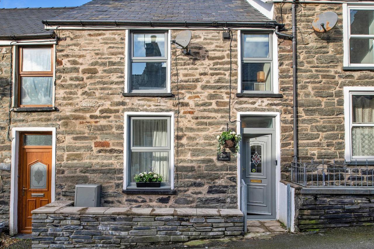 Finest Retreats - Bwthyn Llechi, Slate Cottage Blaenau Ffestiniog Exterior foto
